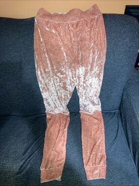 Weekend edition Crushed Velvet Pull-On Track Pants in Dusty Rose